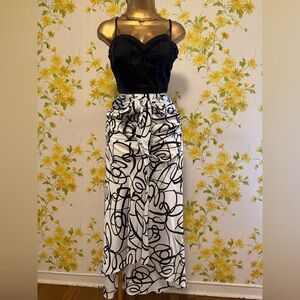 NWT Black & White Abstract Midi Skirt with Tie Waist